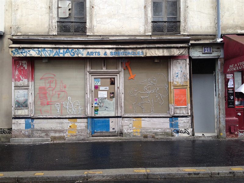 Alias, Leo’s bookstore on 21 rue Boulard 75014, shuttered after some 40 years operating in Paris.