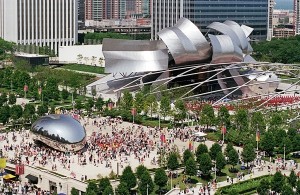 Milennium Park, Chicago; Anish Kapoor’s ‘Cloud Gate’ in foreground, Frank Ghery’s bandstand behind