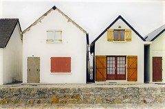 Global Suburbia at Abington Art Center 2 Goetz Diergarten, untitled (ravenoville), 200, detail from a lineup of color coupler prints, mounted, 7 x 11 inches, West Collection