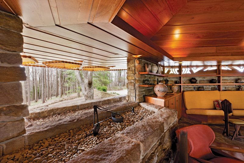 "Invisible" window looking out to the drive. Courtesy of the Kentuck Knob Archive and Tom Little.