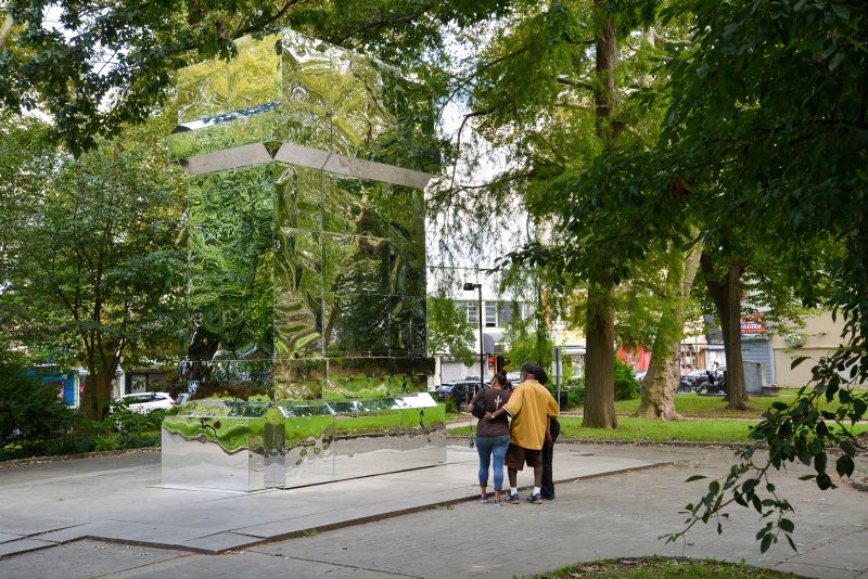 The Battle is Joined, a sculpture by 2019 Pew Fellow Karyn Oliver, installed in Vernon Park, Philadelphia, 2017. The work was presented as part of Mural Arts Philadelphia’s Monument Lab. Photo by Mike Reali.