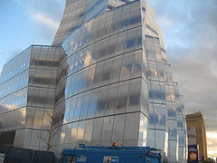 Frank Gehry does Chelsea