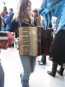 3386663474_7f3b561350_b Some of the instruments were real.