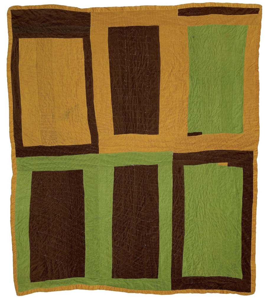 Nellie Mae Abrams (1946-2005). “Housetop” variation. 1970s. Corduroy. 87 x 80 inches. Collection of the Tinwood Alliance. Photo: Stephen Pitkin, Pitkin Studio, Rockford, Il.