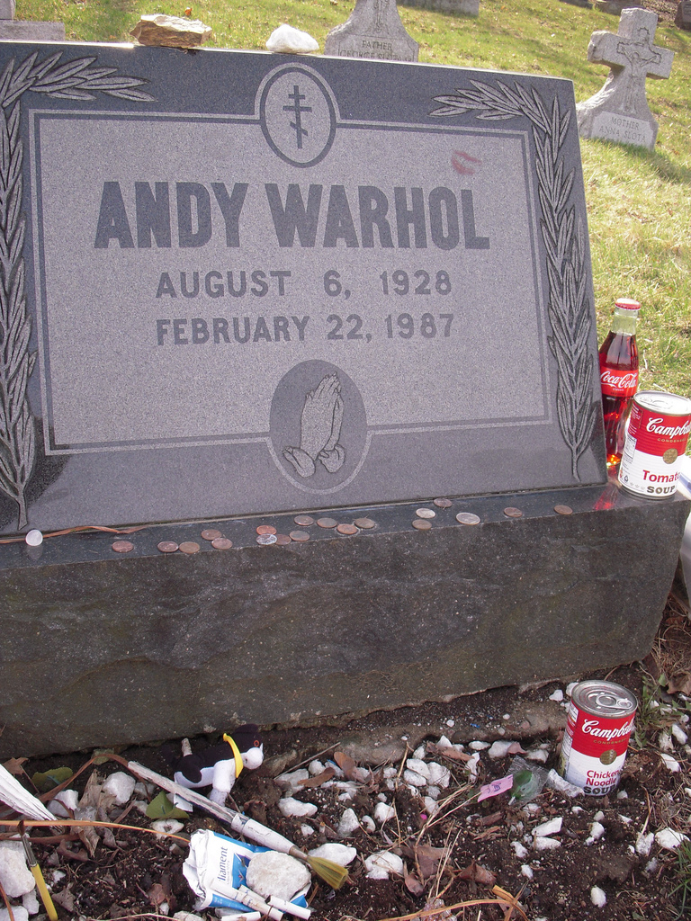 Tombstone of Andy Warhol
