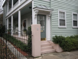 We saw a couple of these doors, formal entryways to open porches--or perhaps these are piazzas, the Charleston term for house porch/galleries!