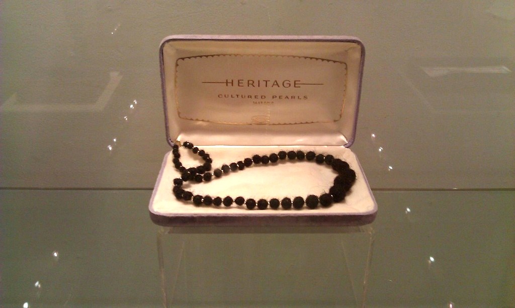 Sonya Clark, Heritage Pearls, 2010, found box, human hair and silver