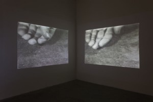 Dennis Oppenheim, >Air Pressure (Hand)= (1971), video stills. Courtesy Dennis Oppenheim Studio and MOTINTERNATIONAL. photo: Denis Mortell