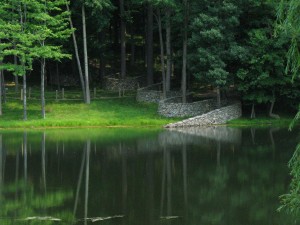 Detail of Andy Goldsworthy ‘Storm King Wall’ Mountainville, NY photo: Green Sky Design