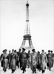 hitler+in+Paris