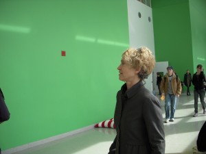 judetallichet Tyler sculpture prof, Jude Tallichet, watching the student parade.