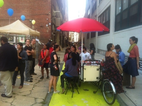 The Hot Tea Cart (center) at the Pearl Street Block Party. Photo from hotteacart.tumblr.com