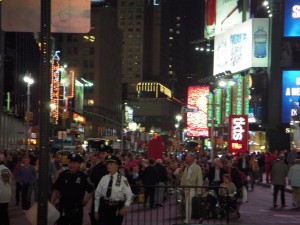 Most of the pictures I've seen of the pedestrianification of Times Square are daytime pix but we knew to go at night when the lights wouldn't give you a sunburn but would make the space unbelievably bright.